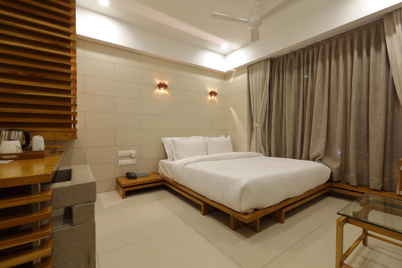 Hotel 440, A Serene Stay Ahmedabad Ngoại thất bức ảnh