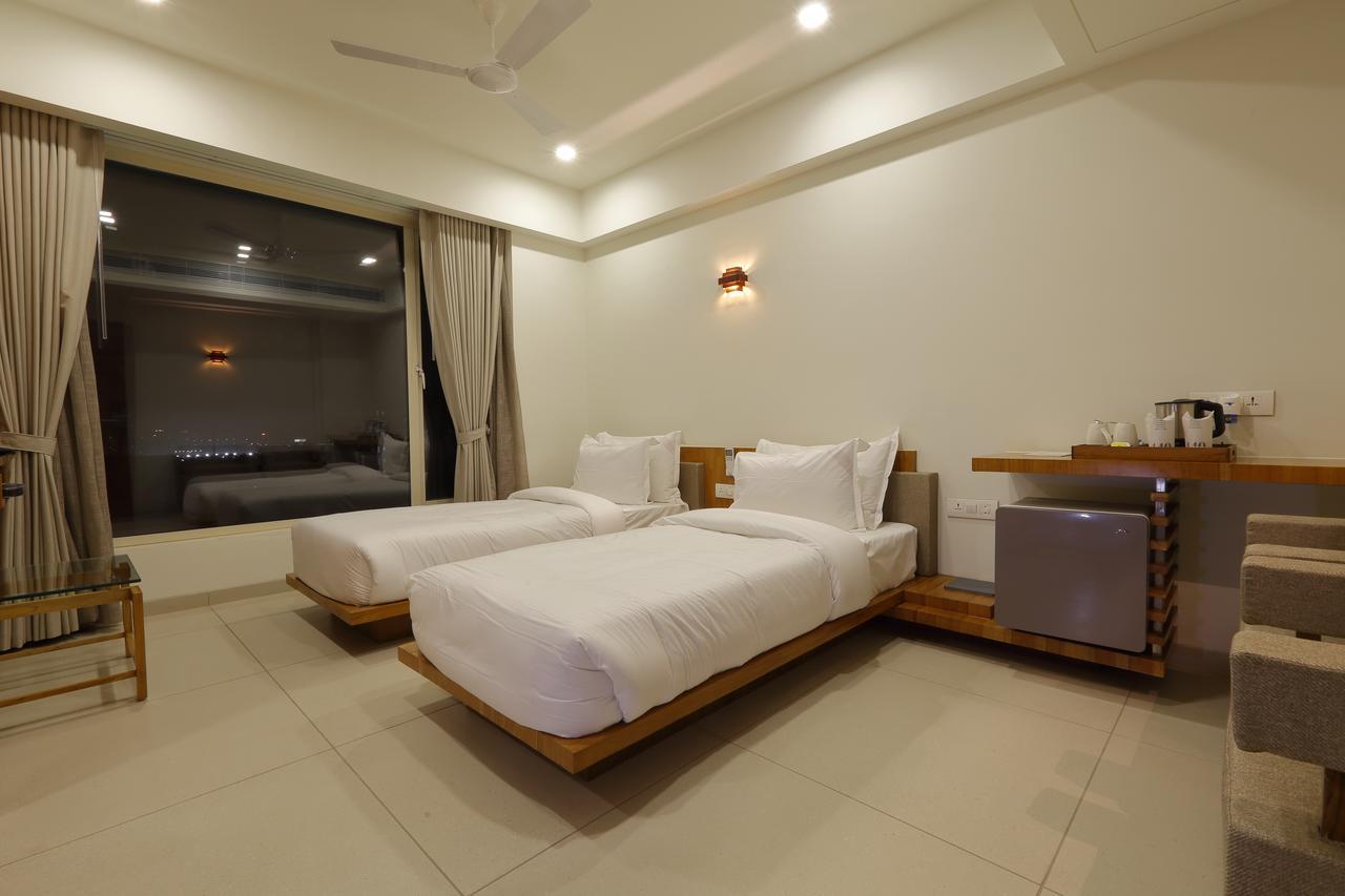 Hotel 440, A Serene Stay Ahmedabad Ngoại thất bức ảnh