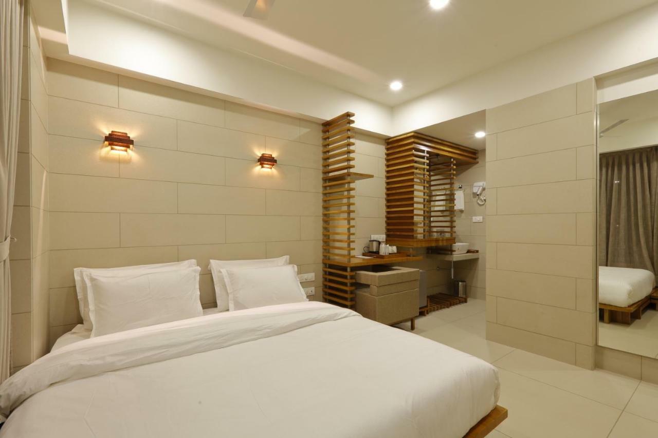 Hotel 440, A Serene Stay Ahmedabad Ngoại thất bức ảnh